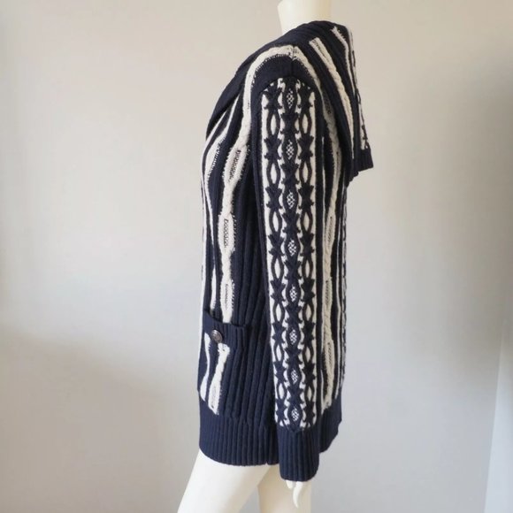 CHANEL Métiers d'Art 2018 Paris-Hamburg Cardigan - Picture 7 of 7